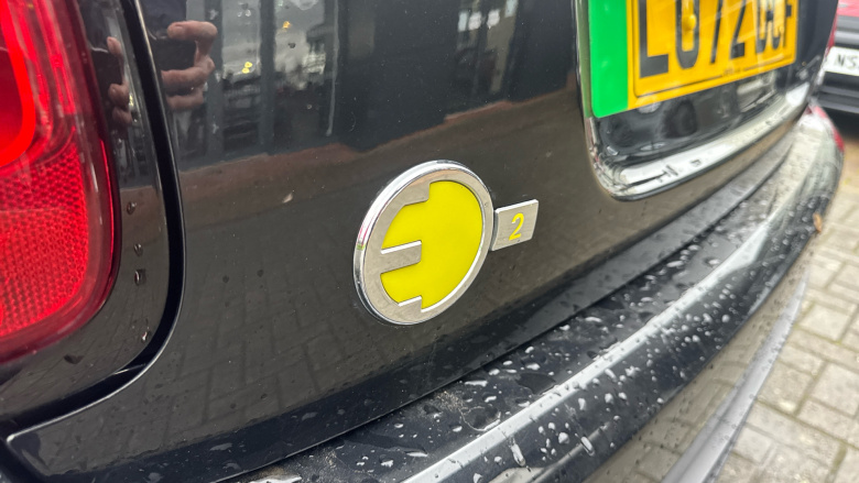 MINI Hatchback 135kW Cooper S Level 2 33kWh 3dr Auto Electric Hatchback